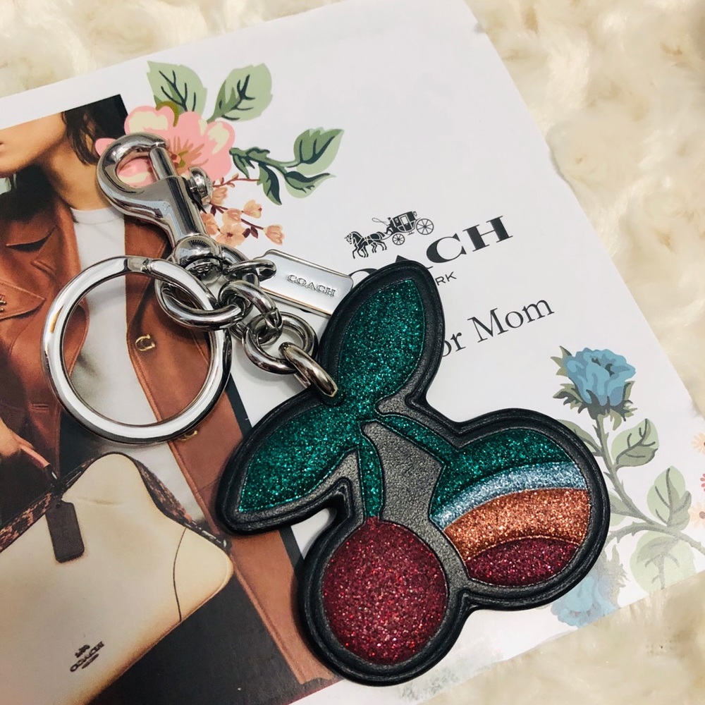 Coach Key charm - Picture 3 of 3